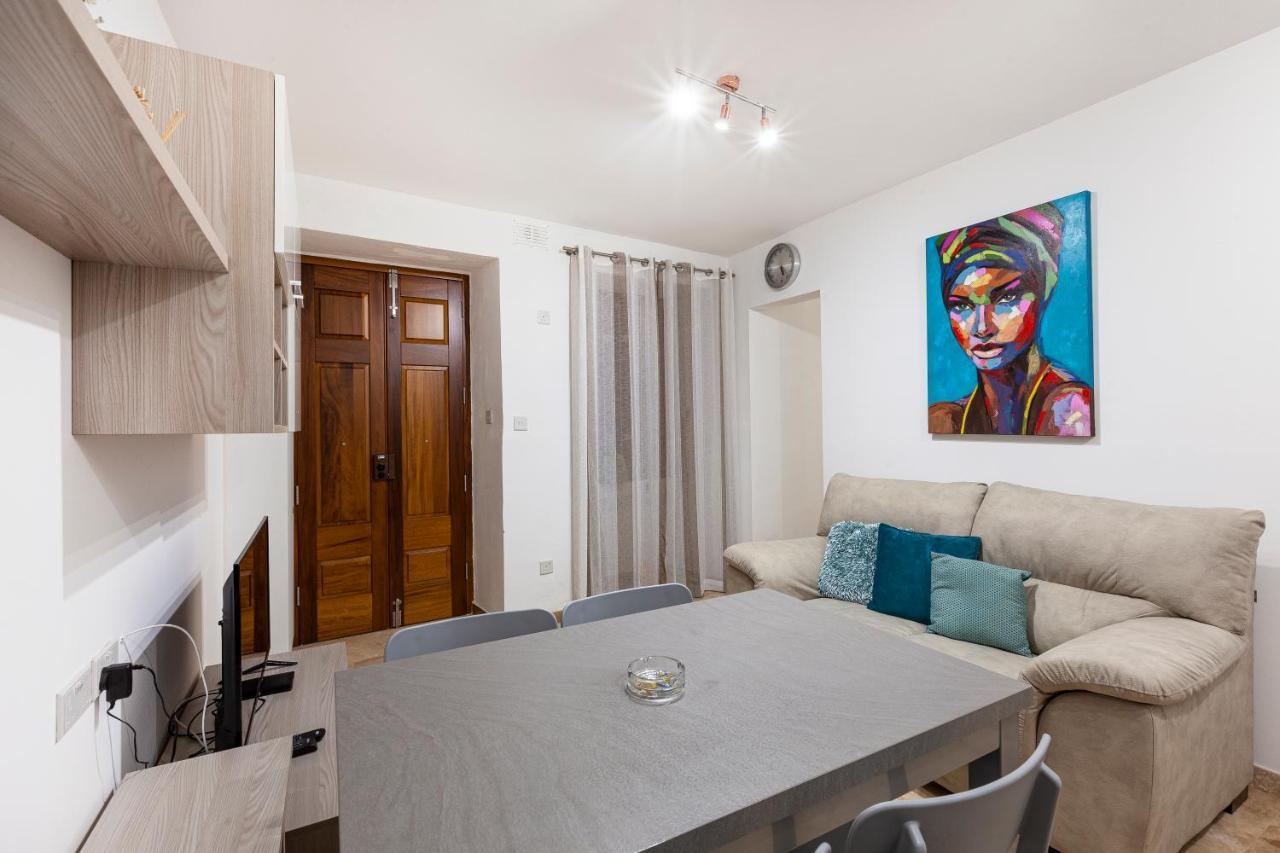 Designer Home With Comfy Sofa In Central Valletta By 360 Estates Εξωτερικό φωτογραφία