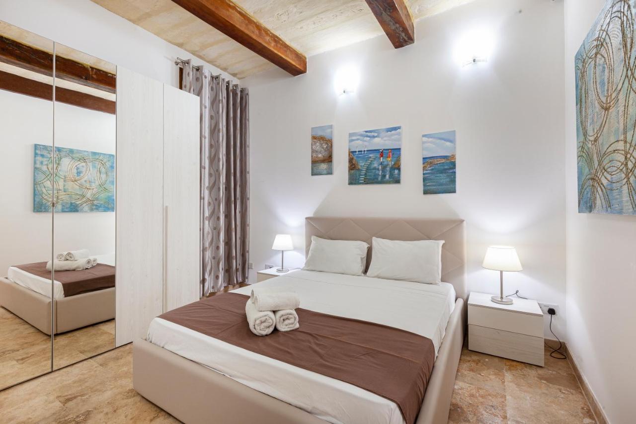 Designer Home With Comfy Sofa In Central Valletta By 360 Estates Εξωτερικό φωτογραφία